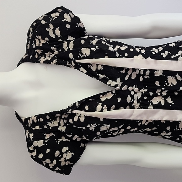 Forever XXI Black tie neck top - Picture 3 of 13